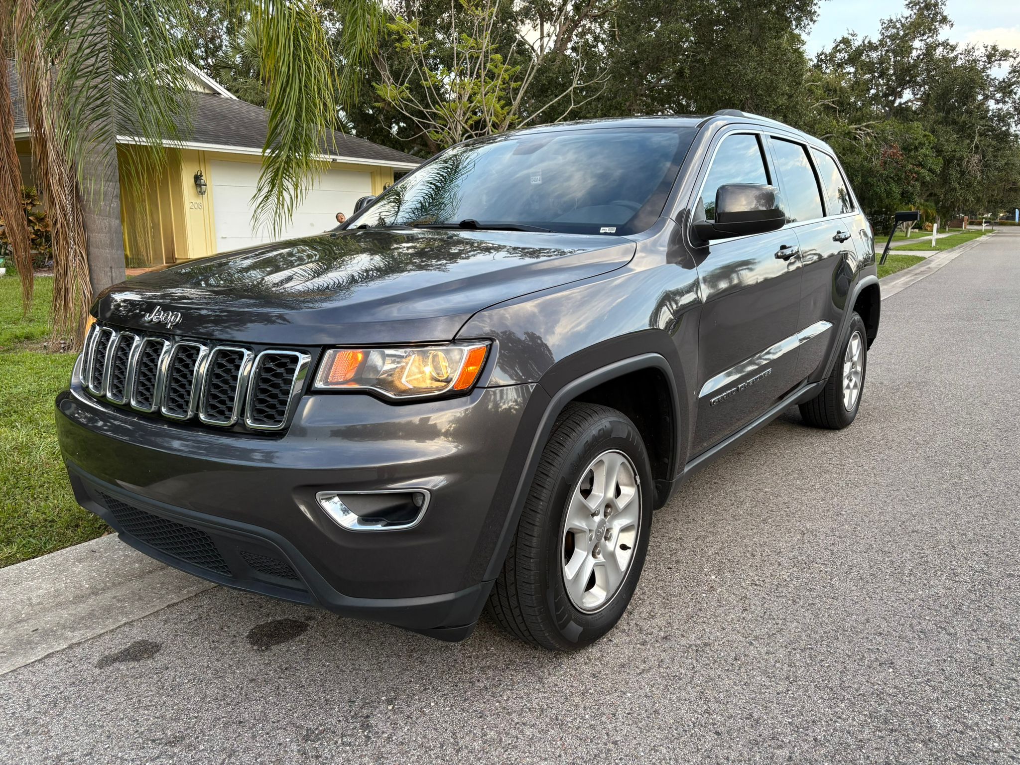 2017-JeepGrandCherokee7
